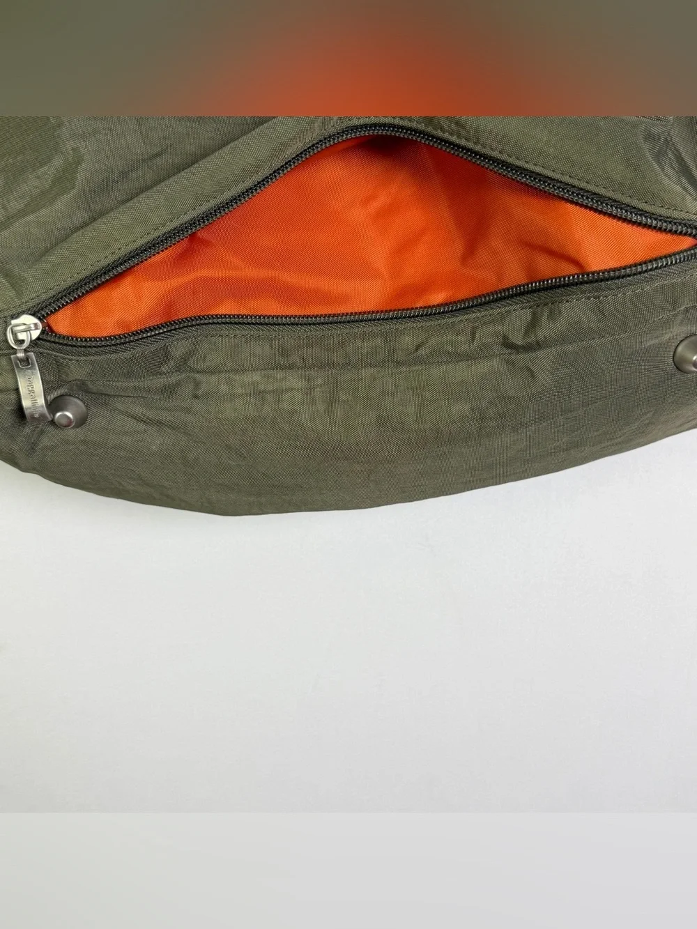 Baggallini Olive Green Large Tote Bag Nylon Multi Pocket Organizer Carryall